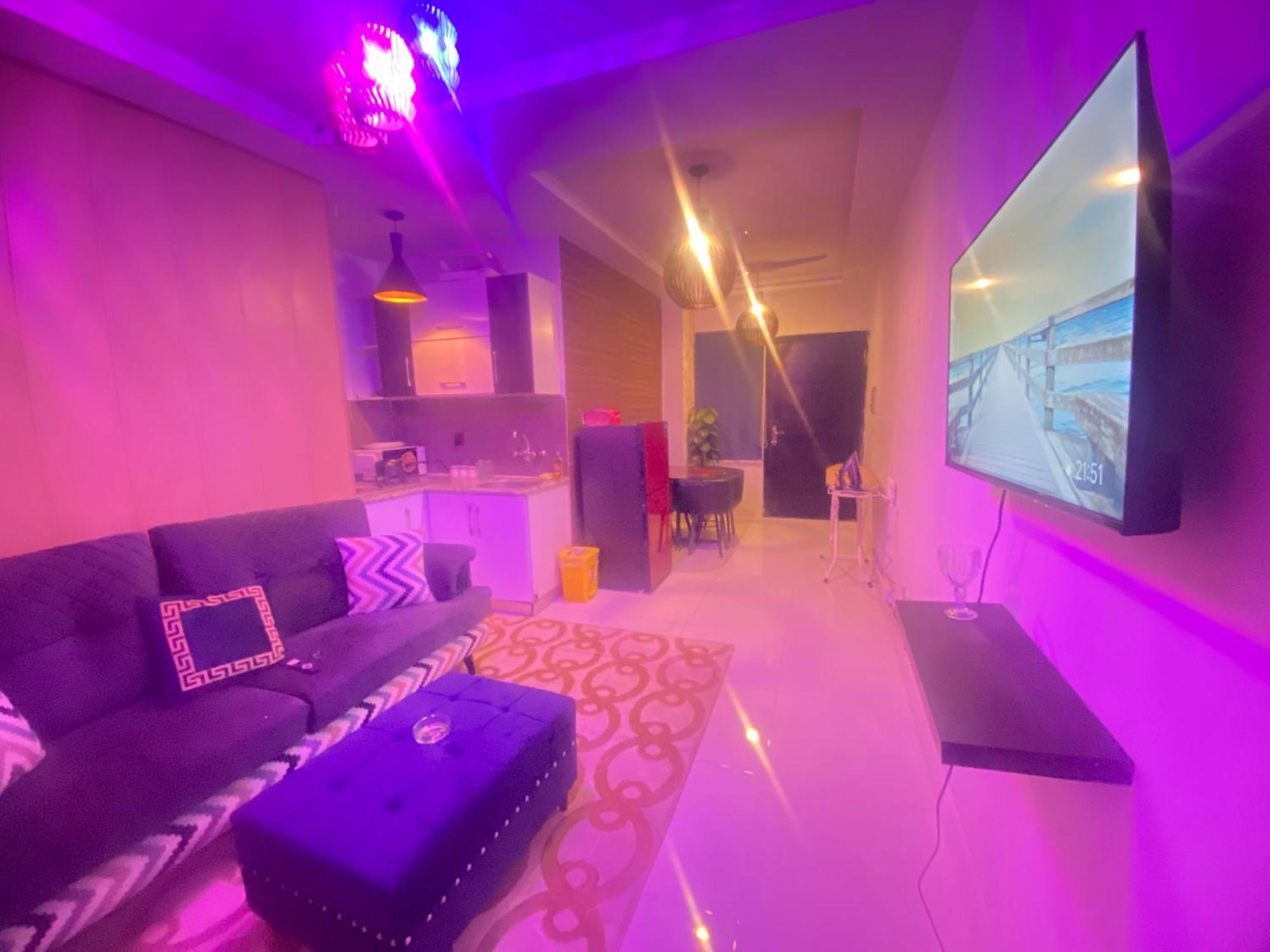 One Bed Executive Apartment Islamabad Exterior photo